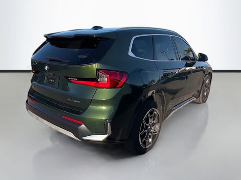 Used 2025 BMW X1 xDrive28i w/ Technology Package image 4
