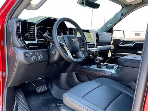 New 2026 Chevrolet Silverado 1500 LTZ w/ LTZ Premium Package AWD/4WD image 8