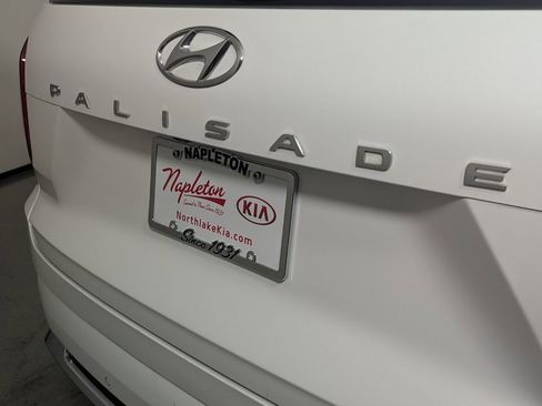 Used 2020 Hyundai Palisade Limited image 8