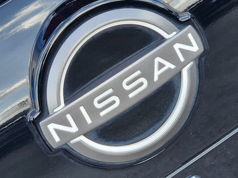 Used 2023 Nissan Rogue S FWD image 12