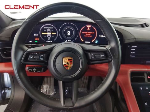 Used 2022 Porsche Taycan 4 Cross Turismo image 10