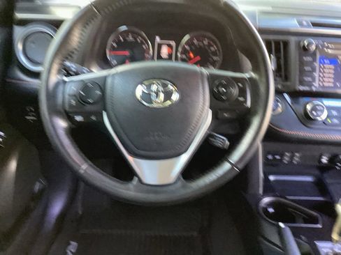 Used 2018 Toyota RAV4 SE w/ Power Extra Value Package AWD/4WD image 11