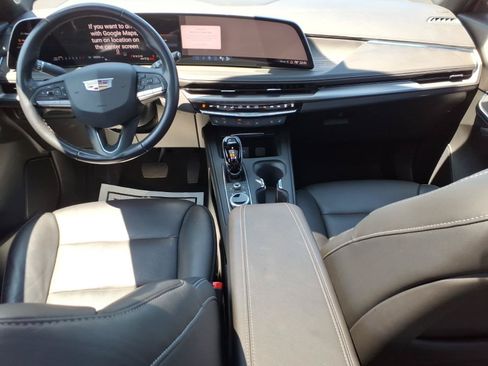 Certified 2024 Cadillac XT4 Premium Luxury AWD/4WD image 18