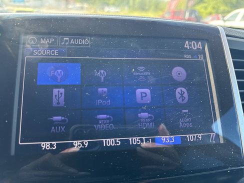 Used 2016 Honda Pilot Elite image 38