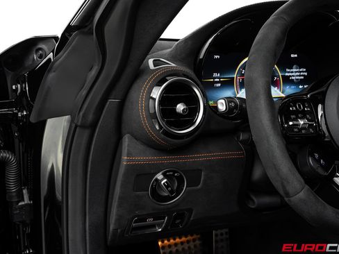 Used 2021 Mercedes-Benz AMG GT Black Series image 33