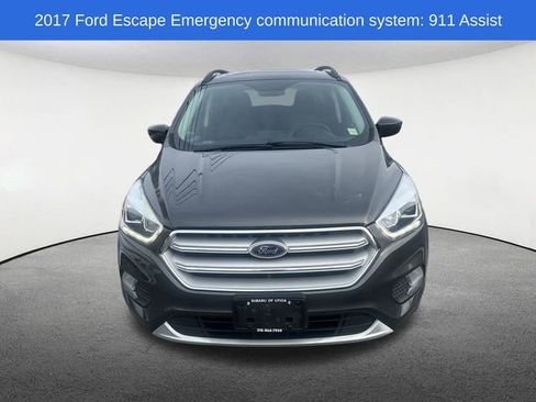 Used 2017 Ford Escape SE w/ SE Leather Comfort Package image 16