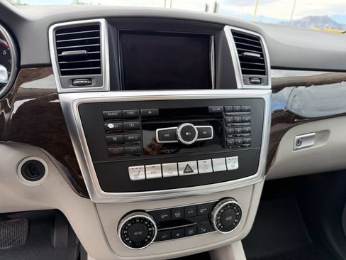 Used 2015 Mercedes-Benz ML 250 BlueTEC 4MATIC image 18