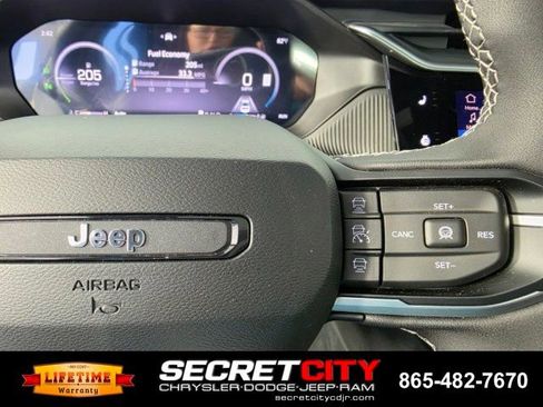 New 2026 Jeep Cherokee Overland AWD/4WD image 17