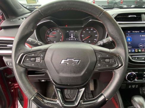Used 2021 Chevrolet TrailBlazer RS w/ Sun and Liftgate Package image 19