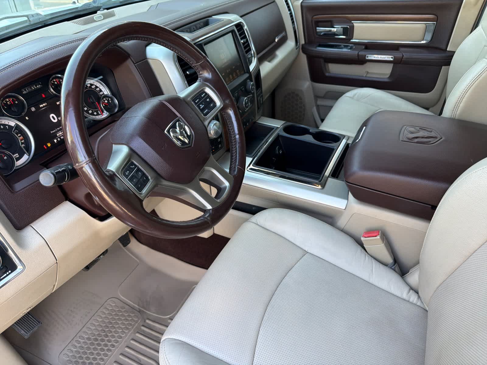 Used 2015 RAM 1500 Laramie AWD/4WD image 11