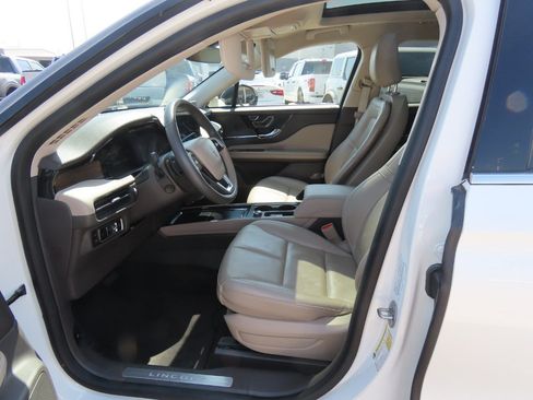 Used 2023 Lincoln Corsair Grand Touring w/ Equipment Group 301A AWD/4WD image 24