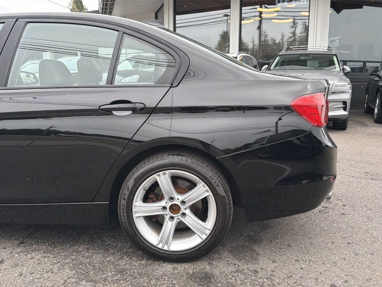 Used 2013 BMW 328i Sedan RWD image 3