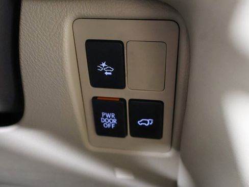 Used 2016 Lexus LX 570 4WD image 54