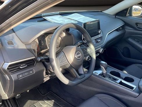 Certified 2025 Nissan Altima 2.5 S image 12