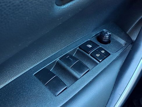 Used 2021 Toyota Corolla SE image 24