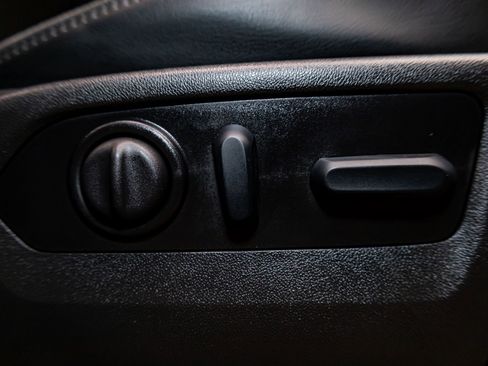 Used 2023 Chevrolet Silverado 3500 High Country w/ Z71 Off-Road Package image 25