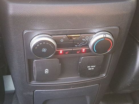 Used 2023 Ford Explorer Platinum w/ Technology Package image 12