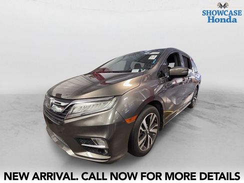 Used 2018 Honda Odyssey Elite image 2