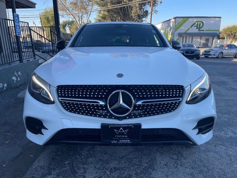 Used 2018 Mercedes-Benz GLC 300 4MATIC Coupe image 2