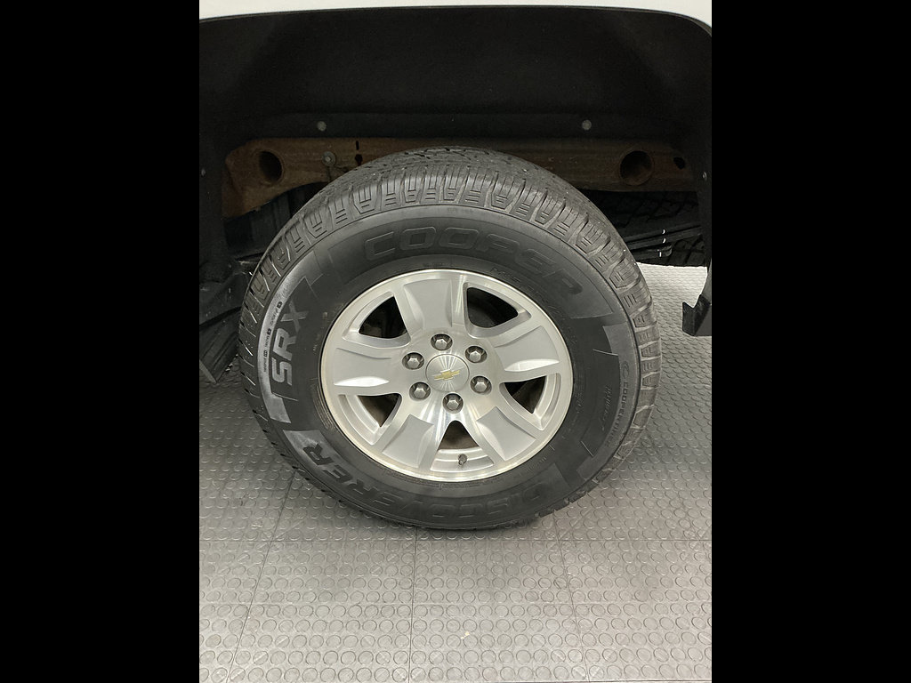 Used 2018 Chevrolet Silverado 1500 LT w/ All Star Edition AWD/4WD image 35