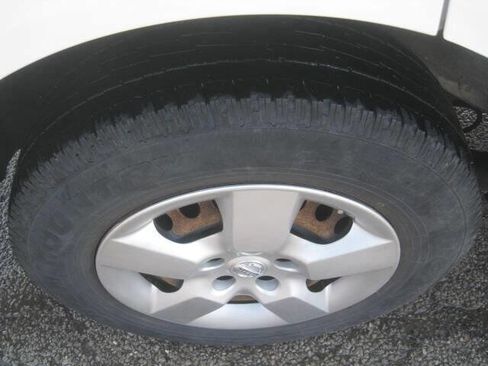 Used 2014 Nissan Rogue S image 22