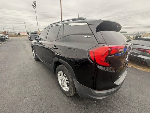 Used 2018 GMC Terrain SLE w/ Driver Convenience Package image 5
