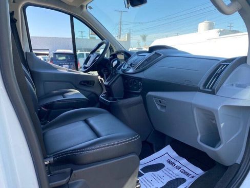 Used 2018 Ford Transit 350 XLT RWD image 6