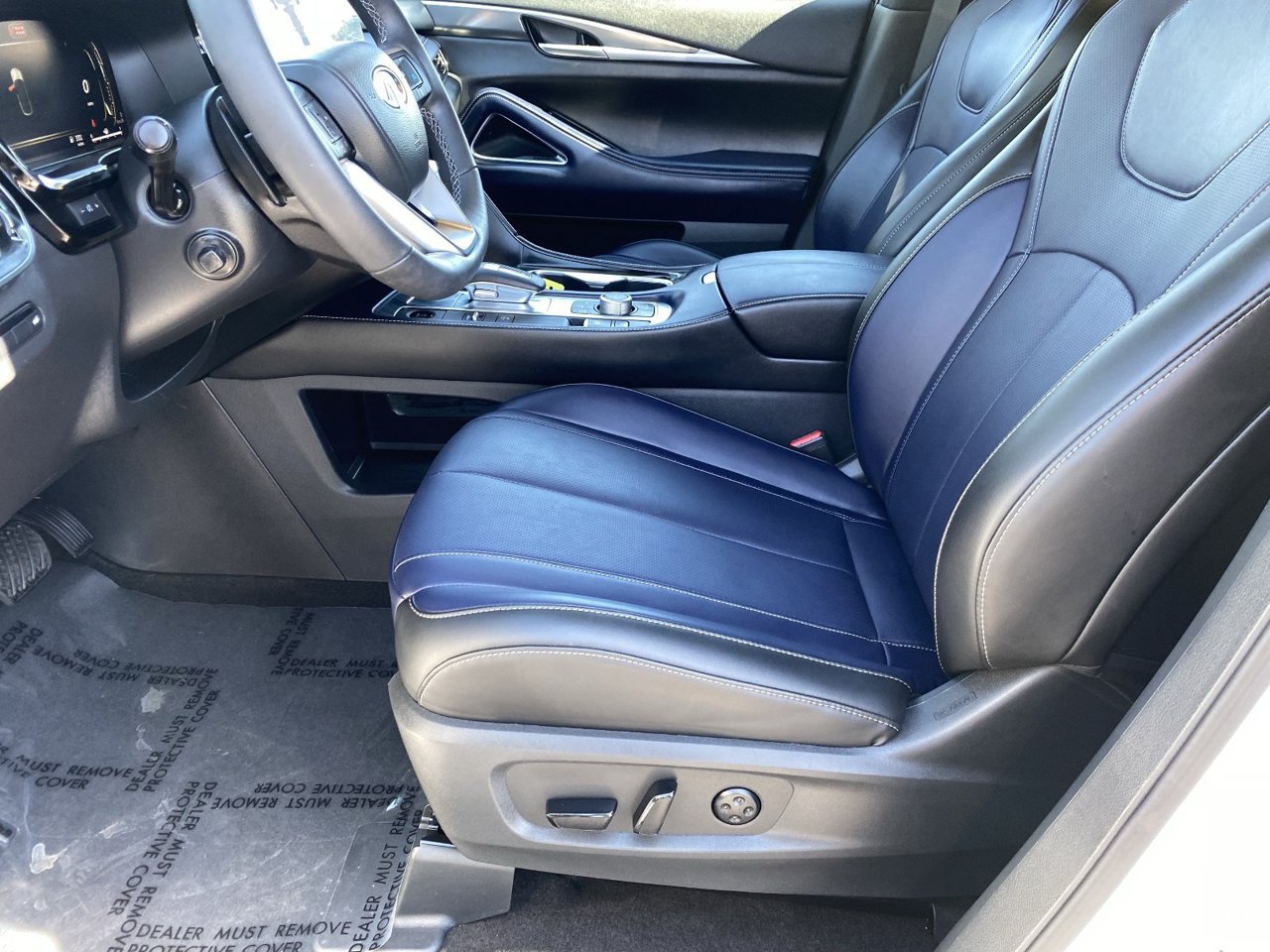 Certified 2027 INFINITI QX60 Sport w/ Dark Cargo Package AWD/4WD image 29