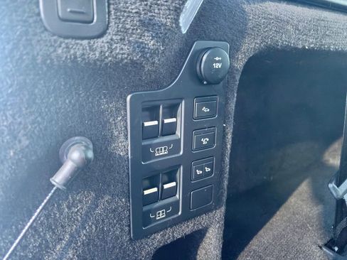 Used 2017 Land Rover Discovery HSE Luxury image 38