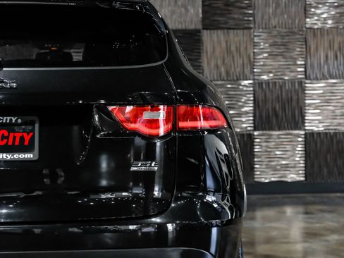 Used 2017 Jaguar F-PACE R-Sport AWD/4WD image 53