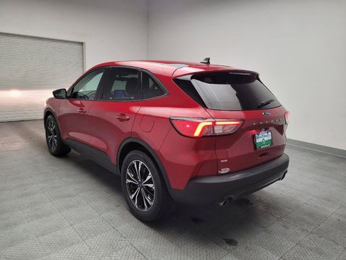 Used 2021 Ford Escape SE w/ SE Sport Appearance Package AWD/4WD image 5