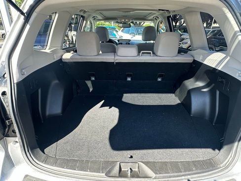 Used 2014 Subaru Forester 2.5i Premium w/ Popular Package #2 AWD/4WD image 7