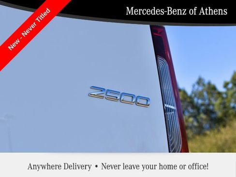Used 2024 Mercedes-Benz Sprinter 2500 image 10