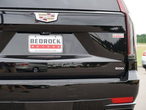 Used 2021 Cadillac Escalade ESV Sport w/ Driver Assist Tech Package image 10