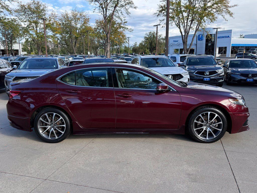 Used 2016 Acura TLX w/ Technology Package AWD/4WD image 3