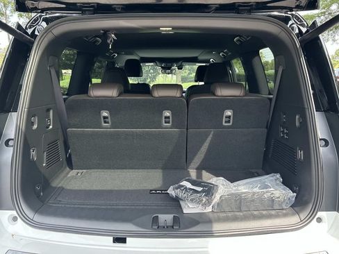 New 2026 Nissan Armada Platinum Reserve AWD/4WD image 14