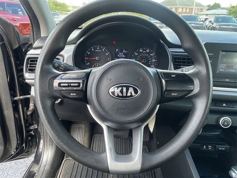 Used 2018 Kia Rio LX image 14