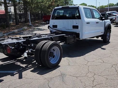 New 2025 Ford F550 4x4 Crew Cab image 11