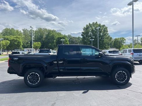 New 2026 Toyota Tacoma TRD Sport AWD/4WD image 4