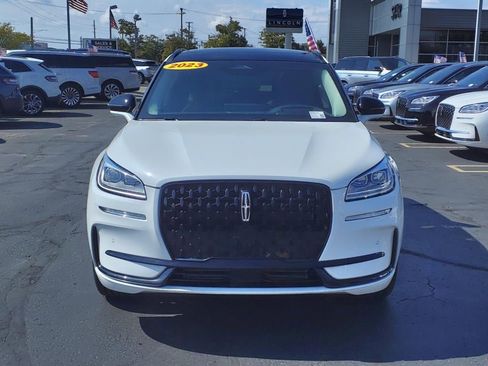 New 2023 Lincoln Corsair Reserve w/ Equipment Group 202A image 24