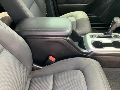 Used 2020 Chevrolet Colorado LT RWD image 13