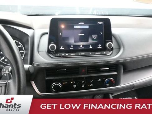Used 2023 Nissan Rogue S AWD/4WD image 19
