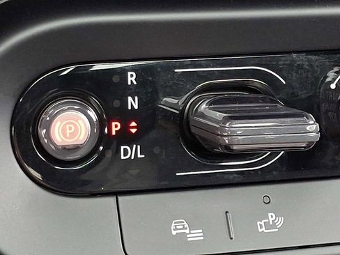 Certified 2025 MINI Cooper S image 15