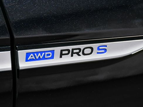 Used 2023 Volkswagen ID.4 Pro S Plus AWD/4WD image 86