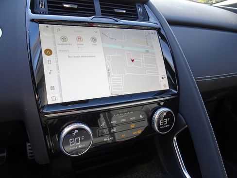 New 2024 Jaguar E-PACE R-Dynamic SE image 3