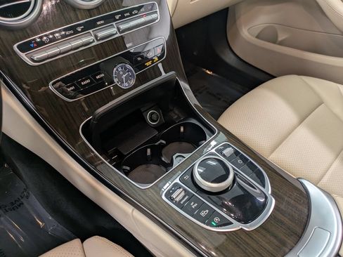 Used 2019 Mercedes-Benz C 300 4MATIC Sedan image 14