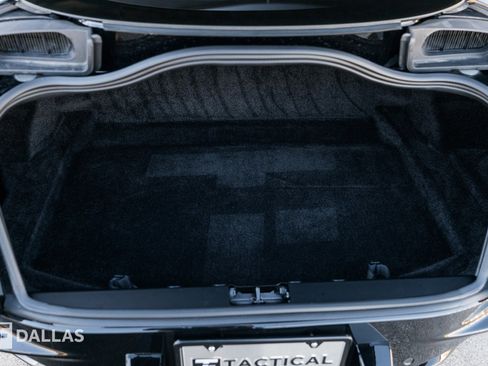 Used 2024 Aston Martin DB12 Coupe image 28