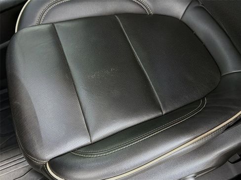 Used 2023 Chevrolet Traverse Premier w/ LPO, Floor Liner Package AWD/4WD image 15