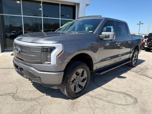 Used 2022 Ford F150 Lightning Lariat w/ Equipment Group 511A High image 3