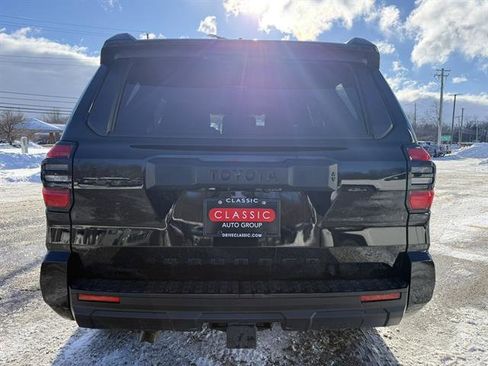 Used 2025 Toyota 4Runner SR5 image 5